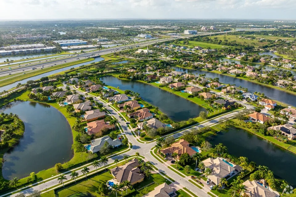 Commercial Roofing in Davie Community Redevelopment Area, Davie, FL