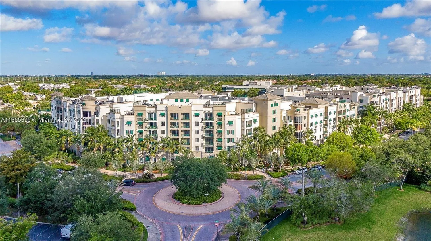 Commercial Roofing in Plantation Midtown, Plantation, FL